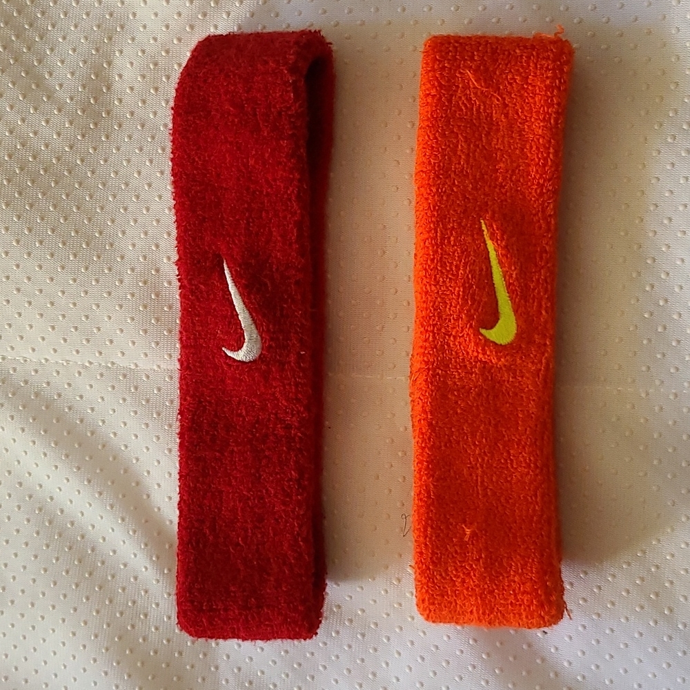 NIKE SWOOSH HEADBAND